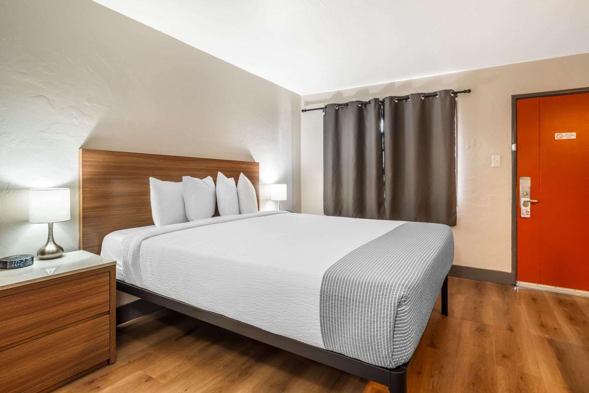 Hotel La Luna 2*