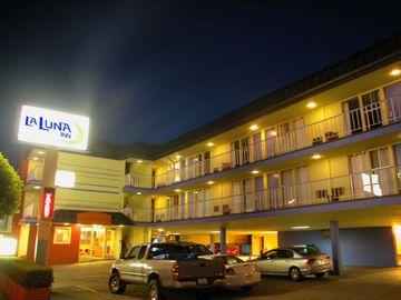 Hotel La Luna 2*
